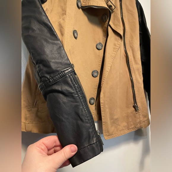 Urban Life Beige and Black Jacket Zipper & Button device - Picture 2 of 11